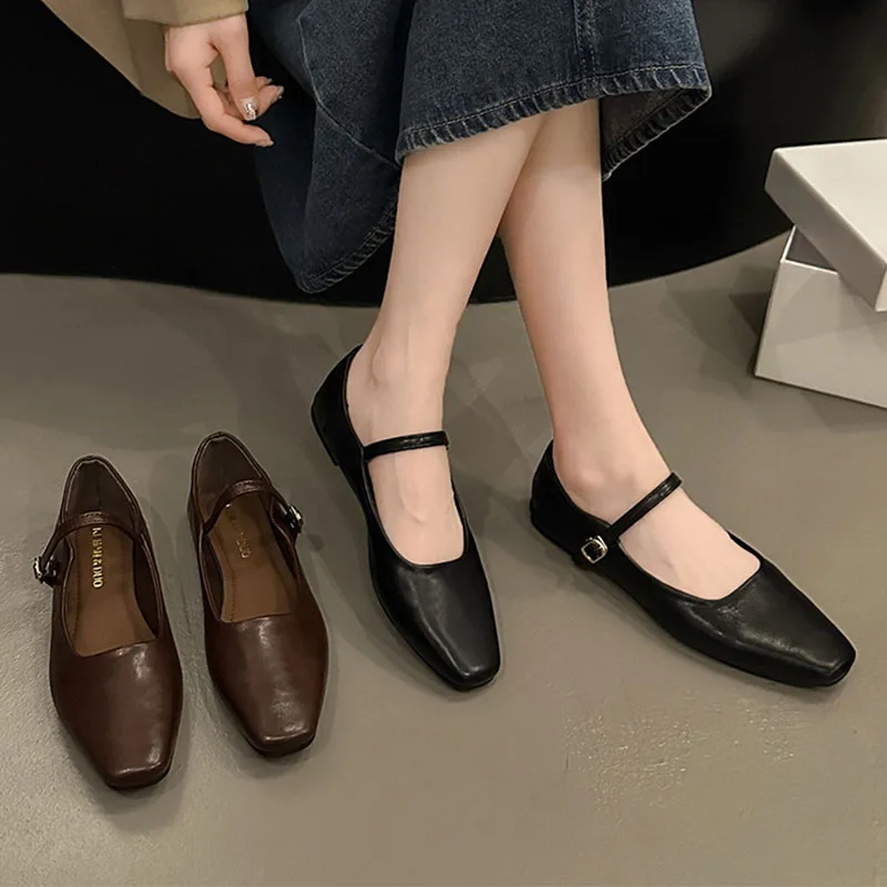 Women Flats French Square Toe  - Leatherwork In French บทวิจารณ์และราคา