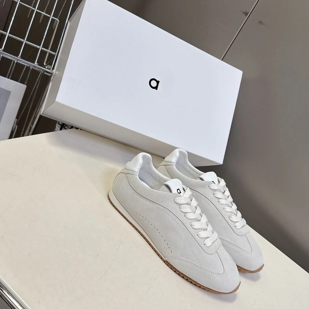 European-style Women's White S - Leather Work Flats บทวิจารณ์และราคา