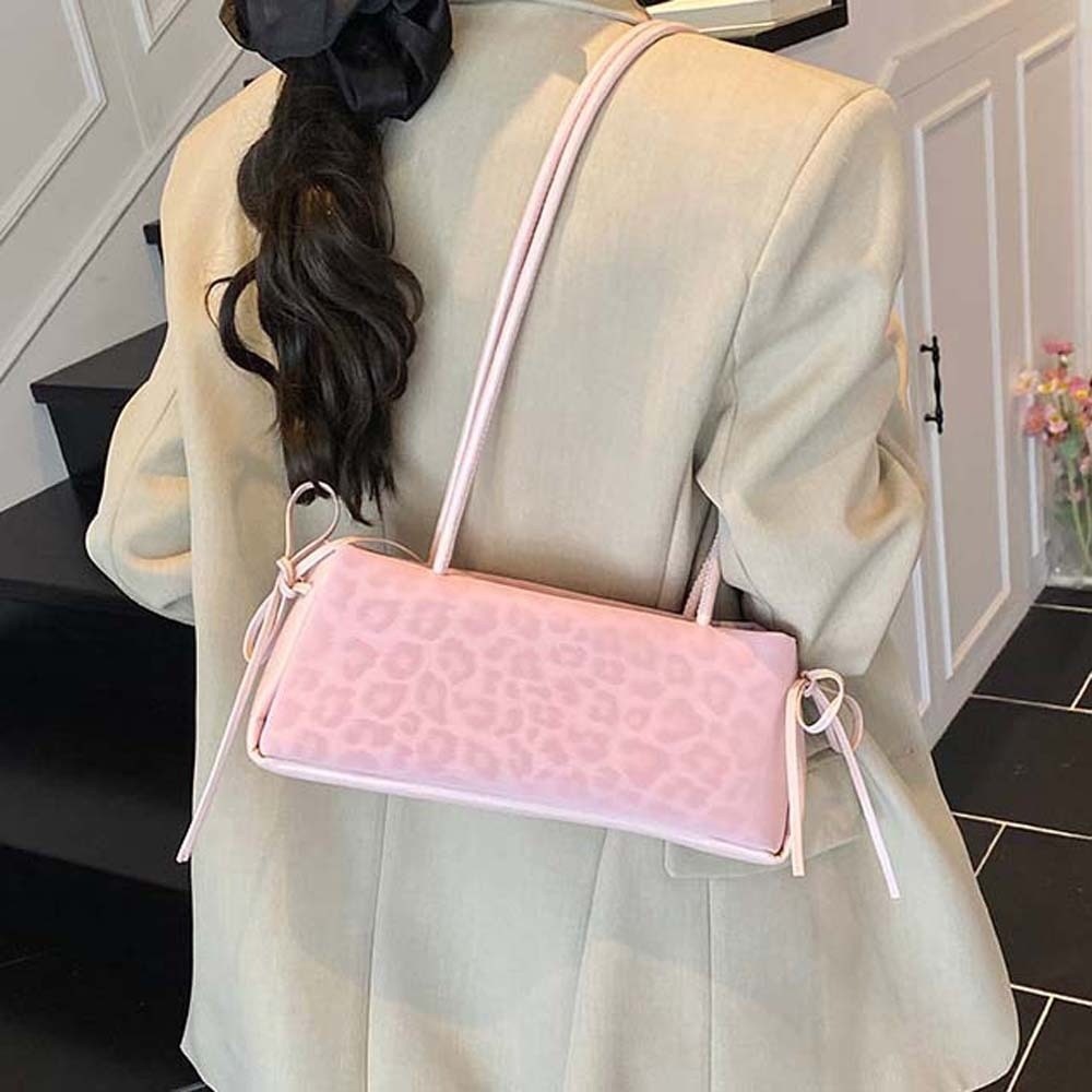 Sweet French Stick Handbag Bow - Leatherwork In French บทวิจารณ์และราคา