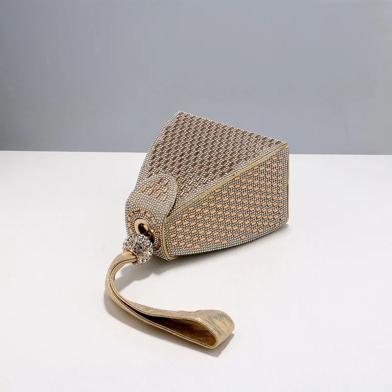Rhinestones Luxury Evening Bag - Leatherwork Wallet บทวิจารณ์และราคา