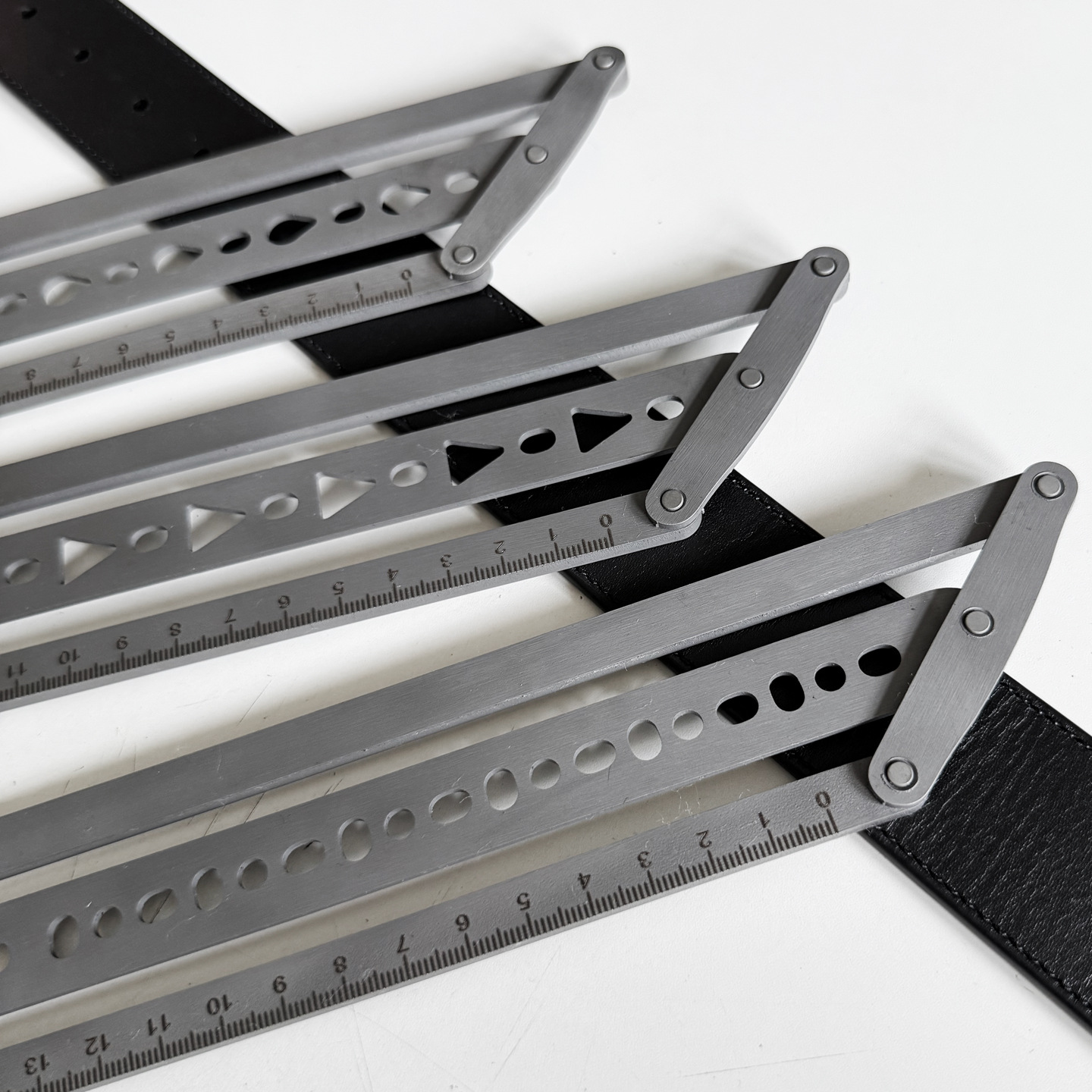 Steel Leather Belt Position Ru - Leatherwork Ruler บทวิจารณ์และราคา
