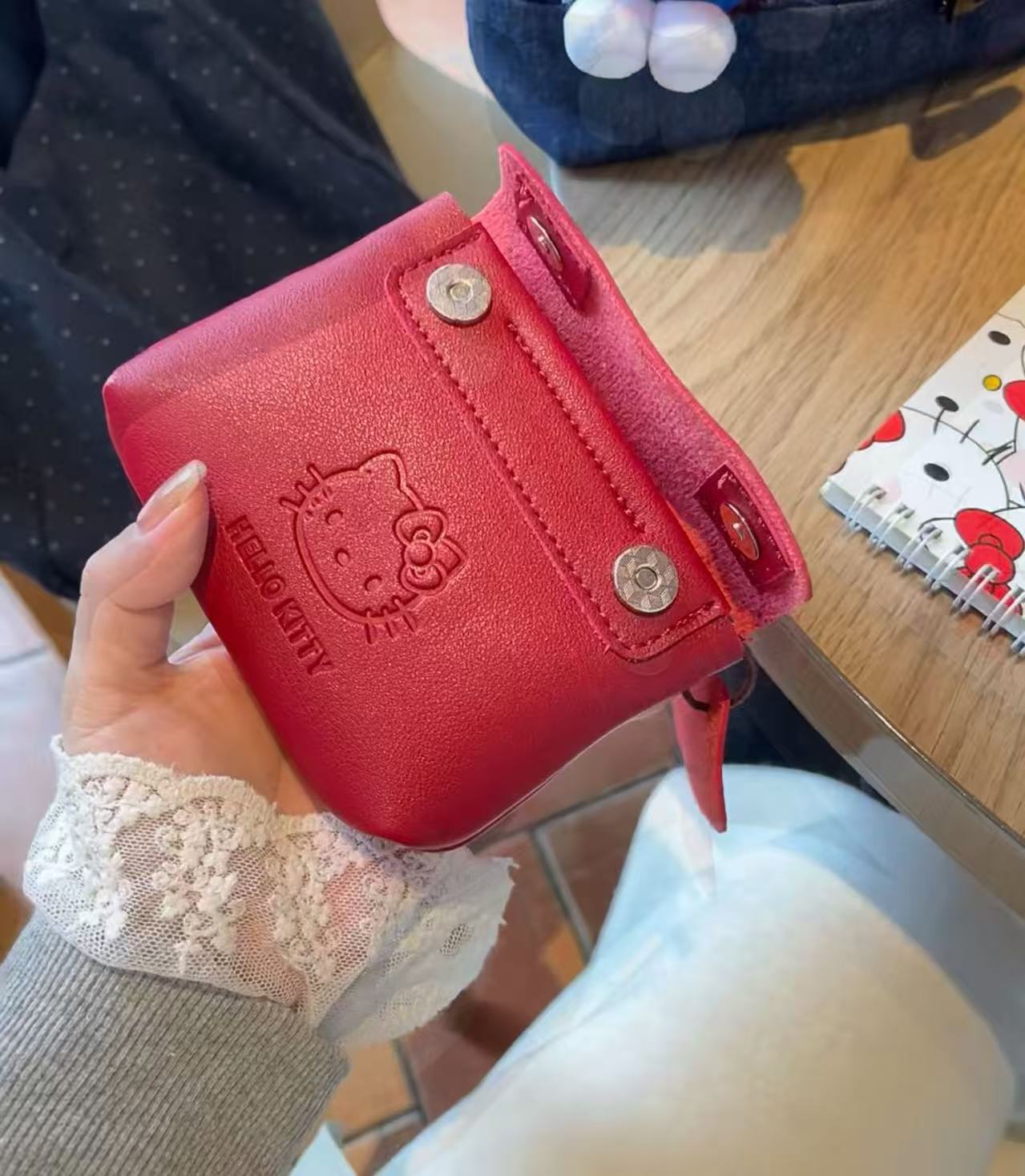 Cute Hello Kitty Red Leather C - Leatherwork Wallet บทวิจารณ์และราคา