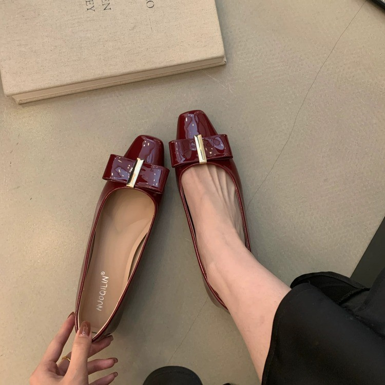 Square-toe Bow Shallow Single  - Leatherwork In French บทวิจารณ์และราคา